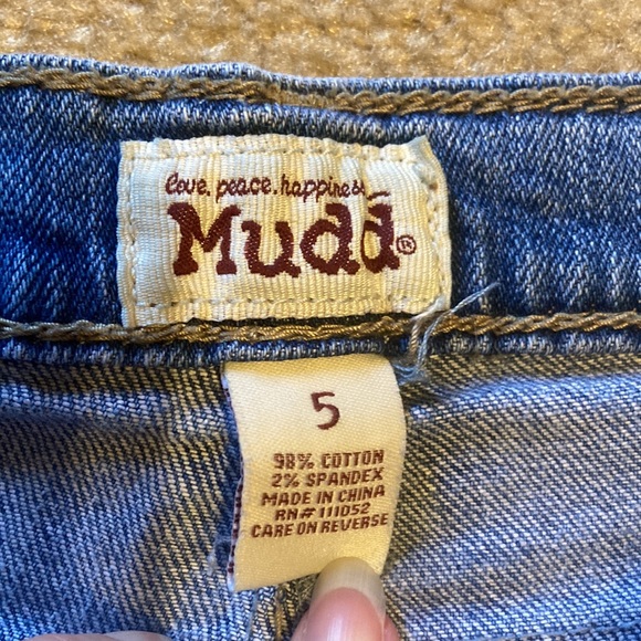 Women's Mudd Distressed Jeans - Sz 5 - Picture 4 of 7